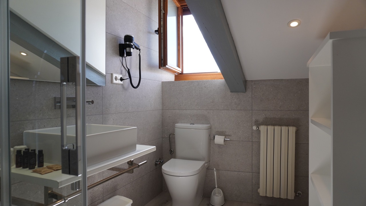 Photo of Bathroom in Aren