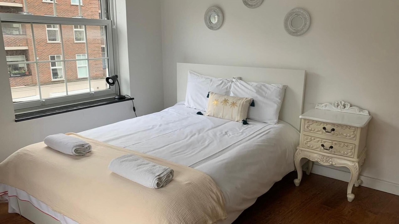 Photo of Others in Elephant and Castle