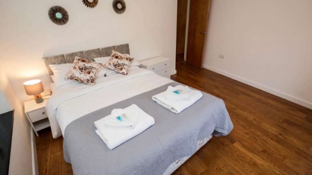 Photo of Others in Elephant and Castle