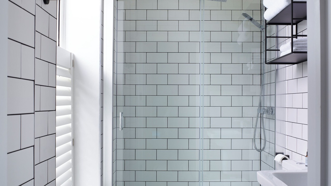 Photo of Bathroom in Llanbrynmair