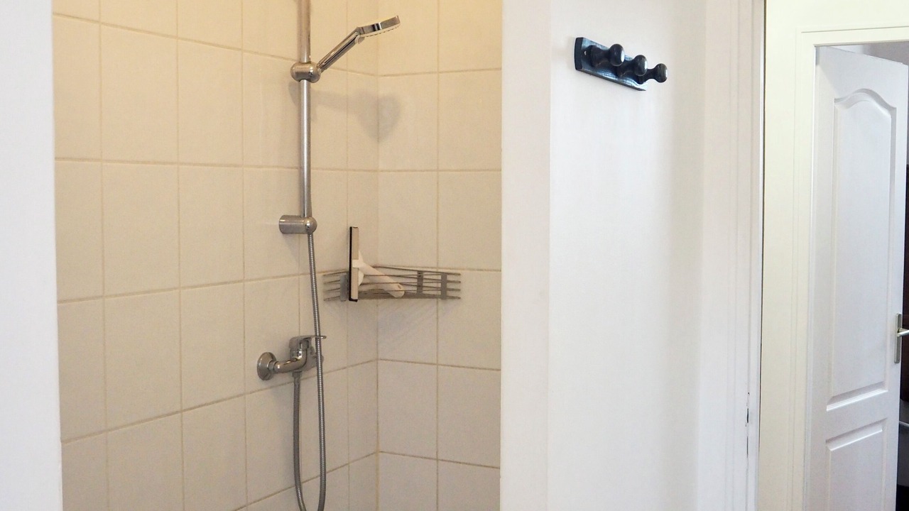 Photo of Bathroom in Sainghin-en-Weppes