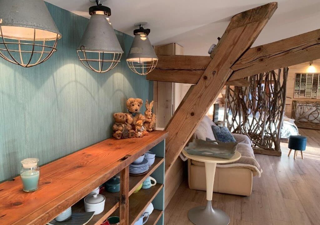 Photo of Others in Leran