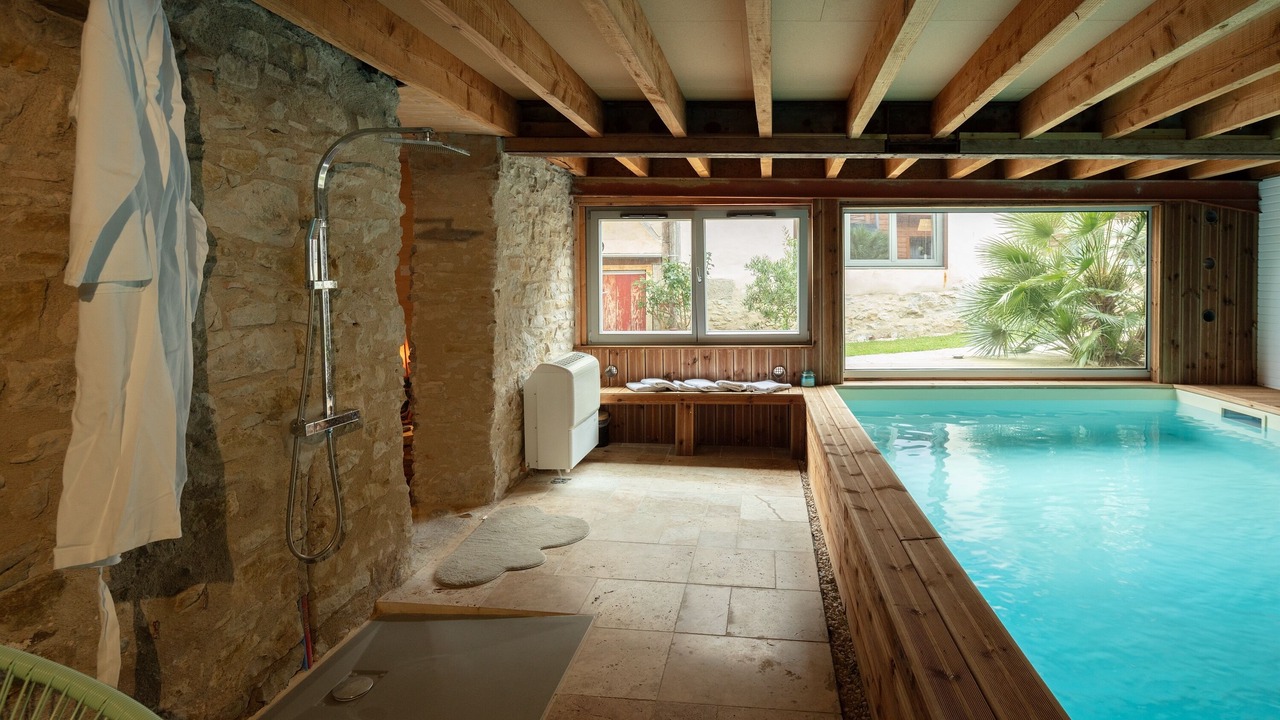 Photo of Outdoor in Leran