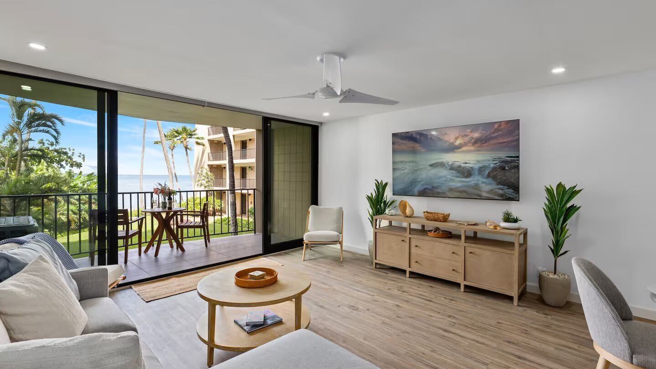 Photo of Livingroom in Kahana