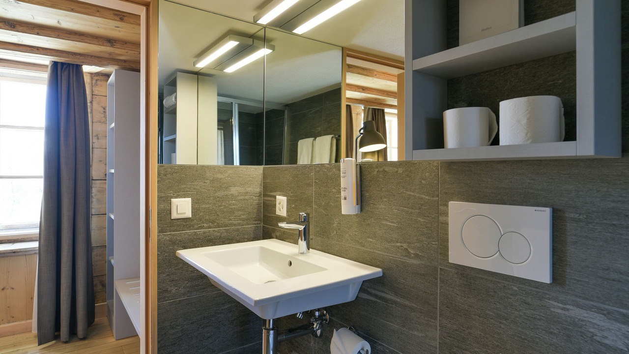 Photo of Bathroom in Maloja