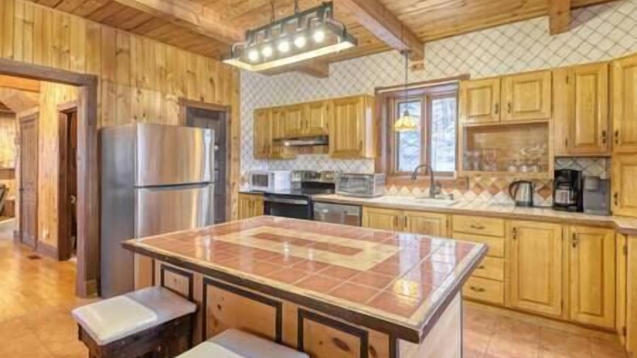Photo of Kitchen in St-Adolphe-d'Howard