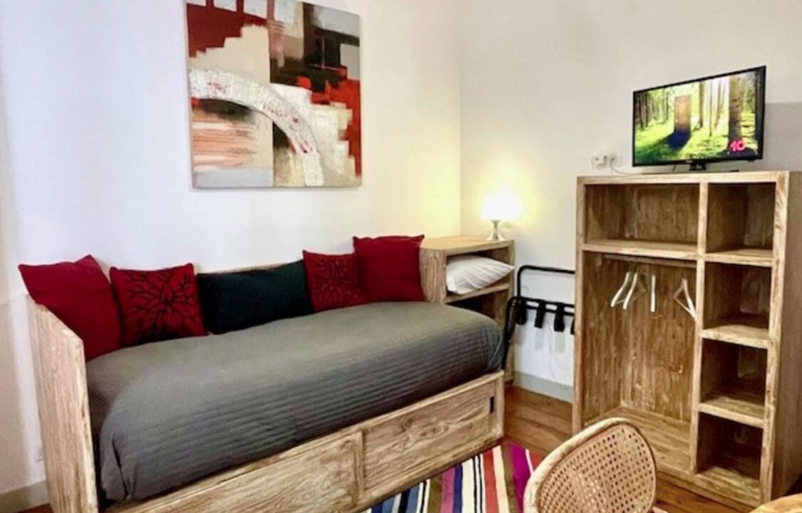 Photo of Others in Bayonne