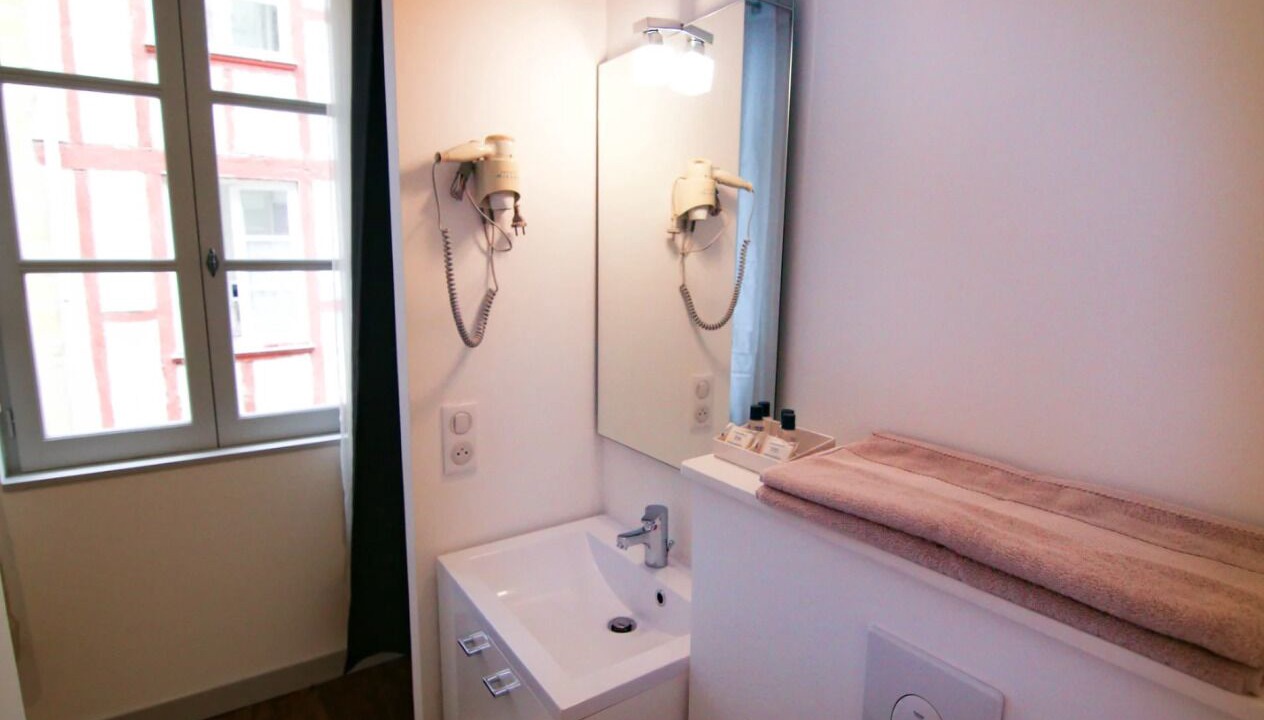 Photo of Bathroom in Bayonne