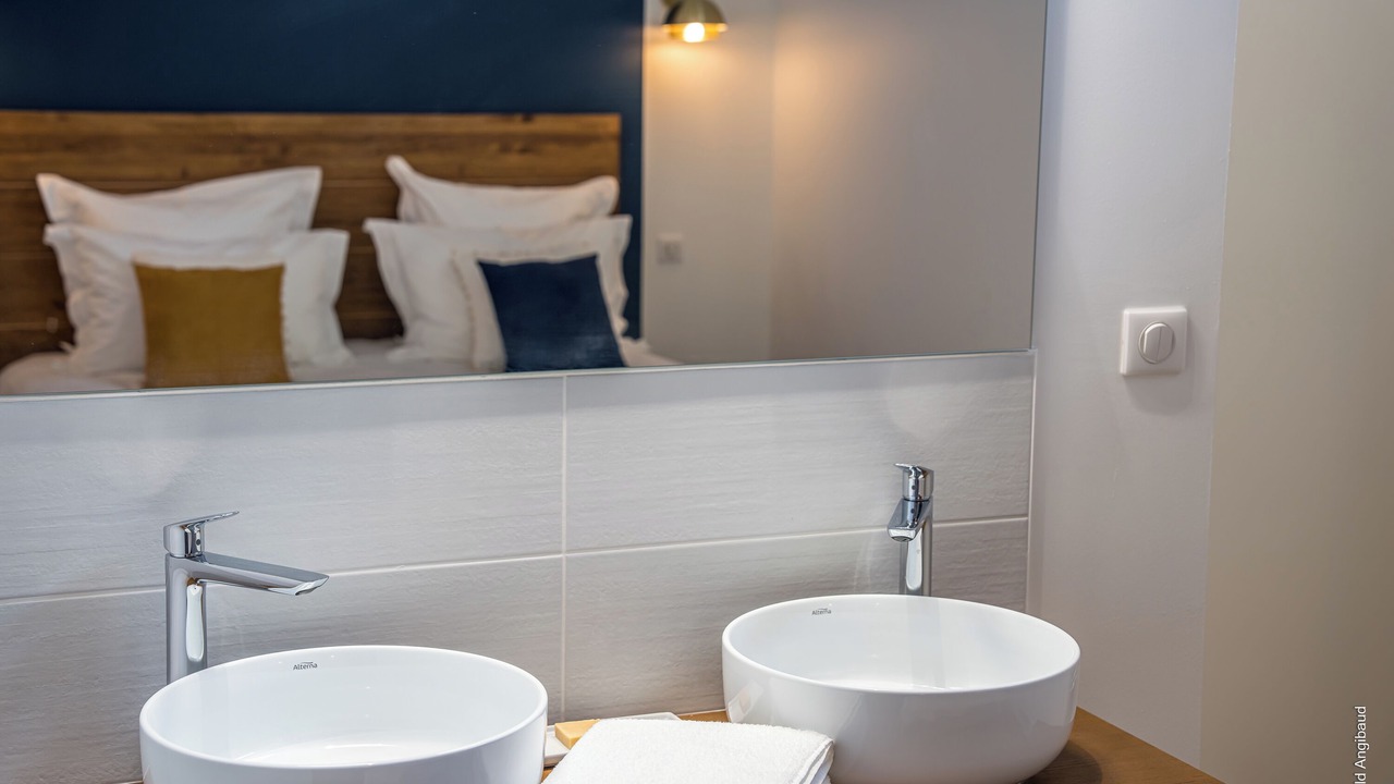 Photo of Bathroom in Distre