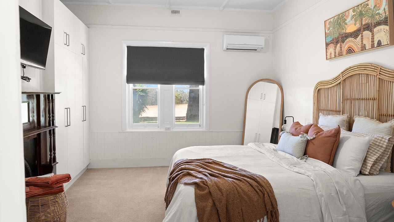 Photo of Others in Gordon