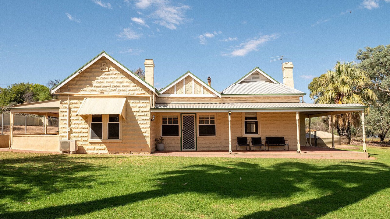 Photo of Outdoor in Gordon