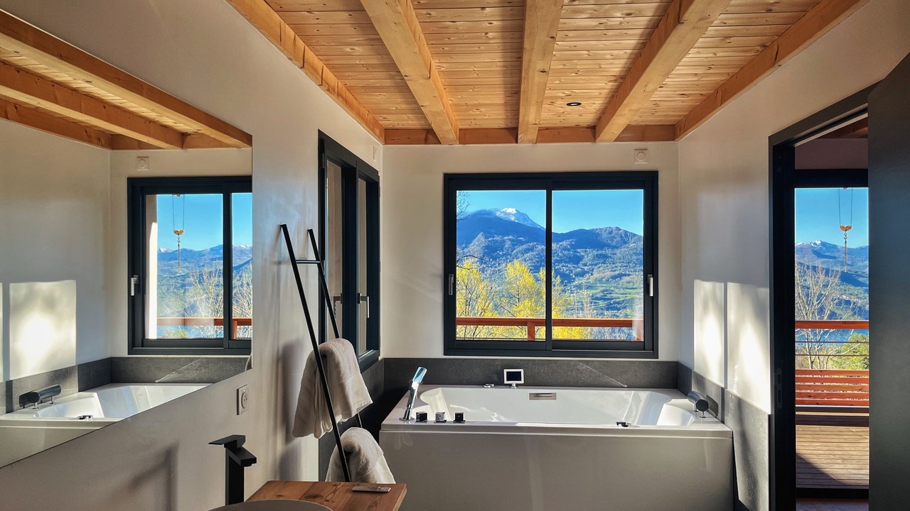 Photo of Bathroom in Saint-Apollinaire