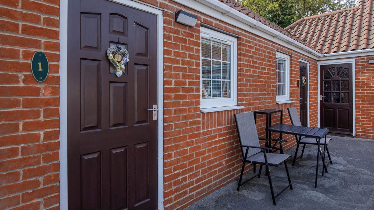 Photo of Patio Balcony in Bircotes