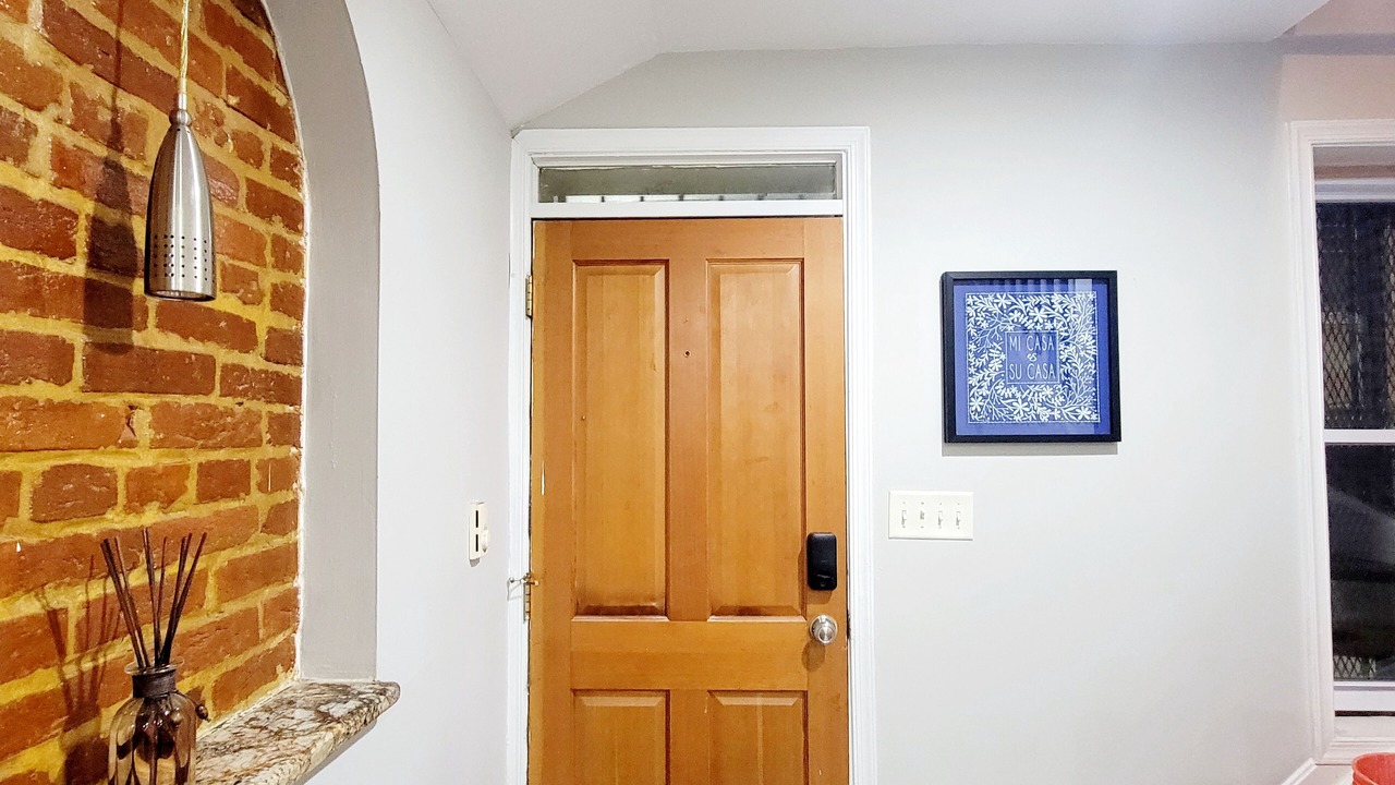 Photo of Patio Balcony in Downtown Baltimore