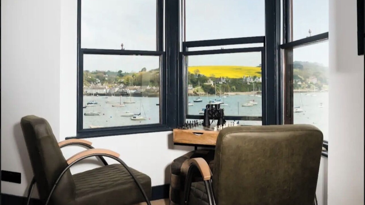 Photo of Livingroom in Mylor Churchtown