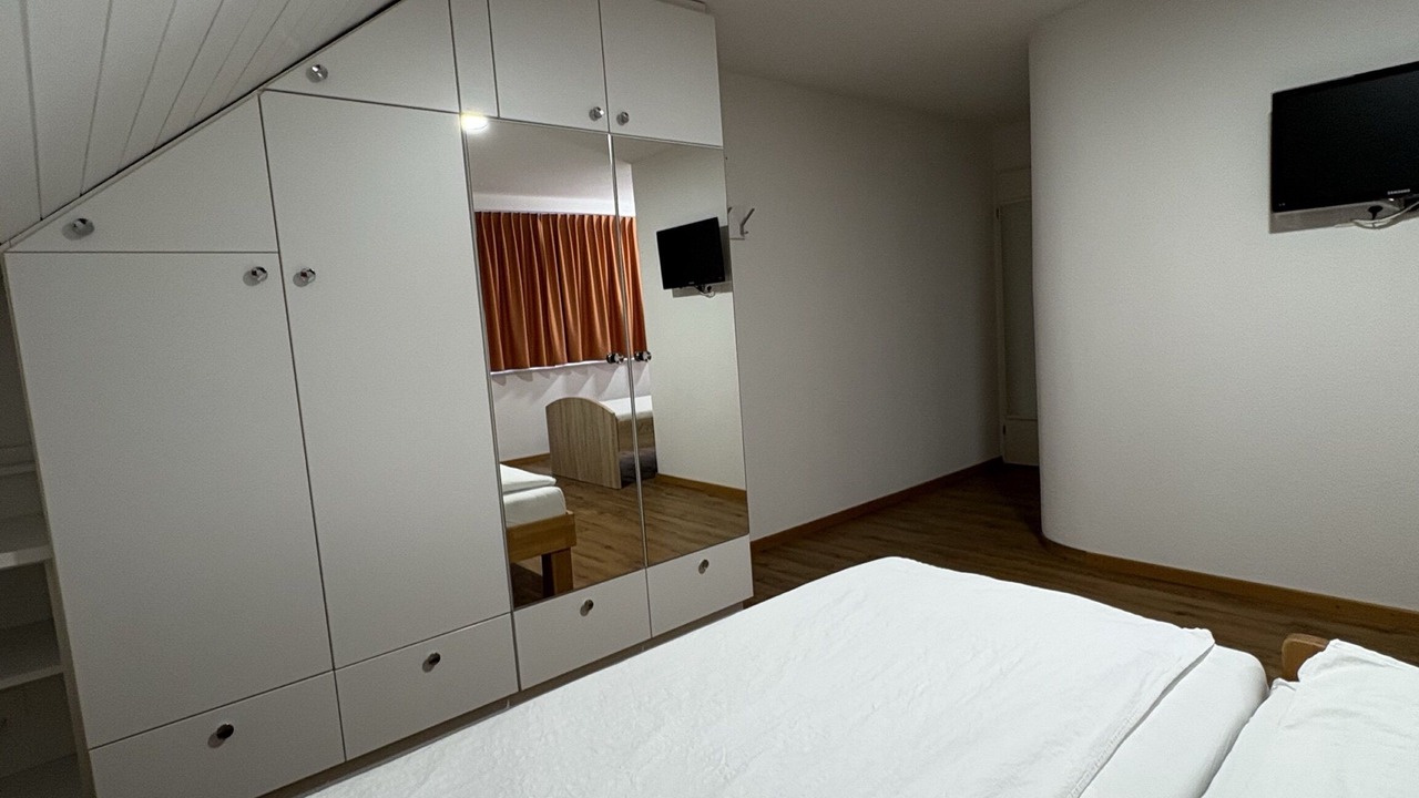 Photo of Bedroom in Jona