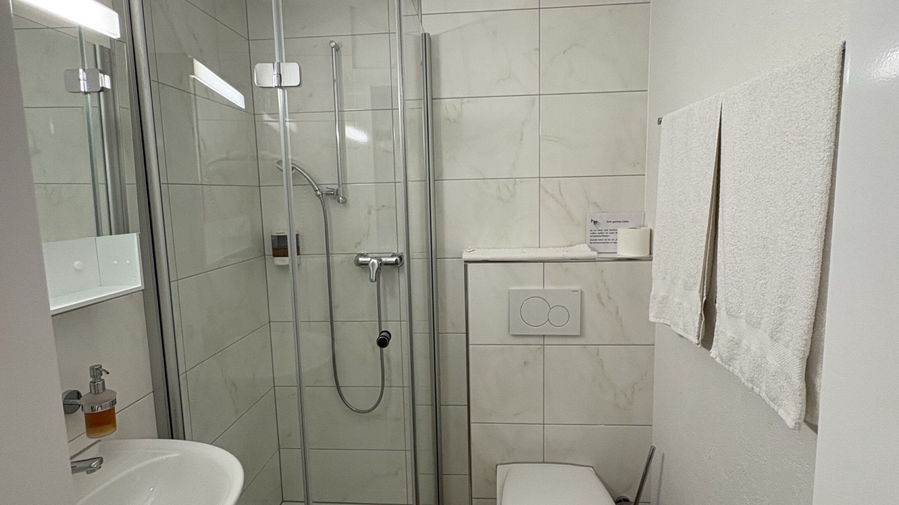 Photo of Bathroom in Jona