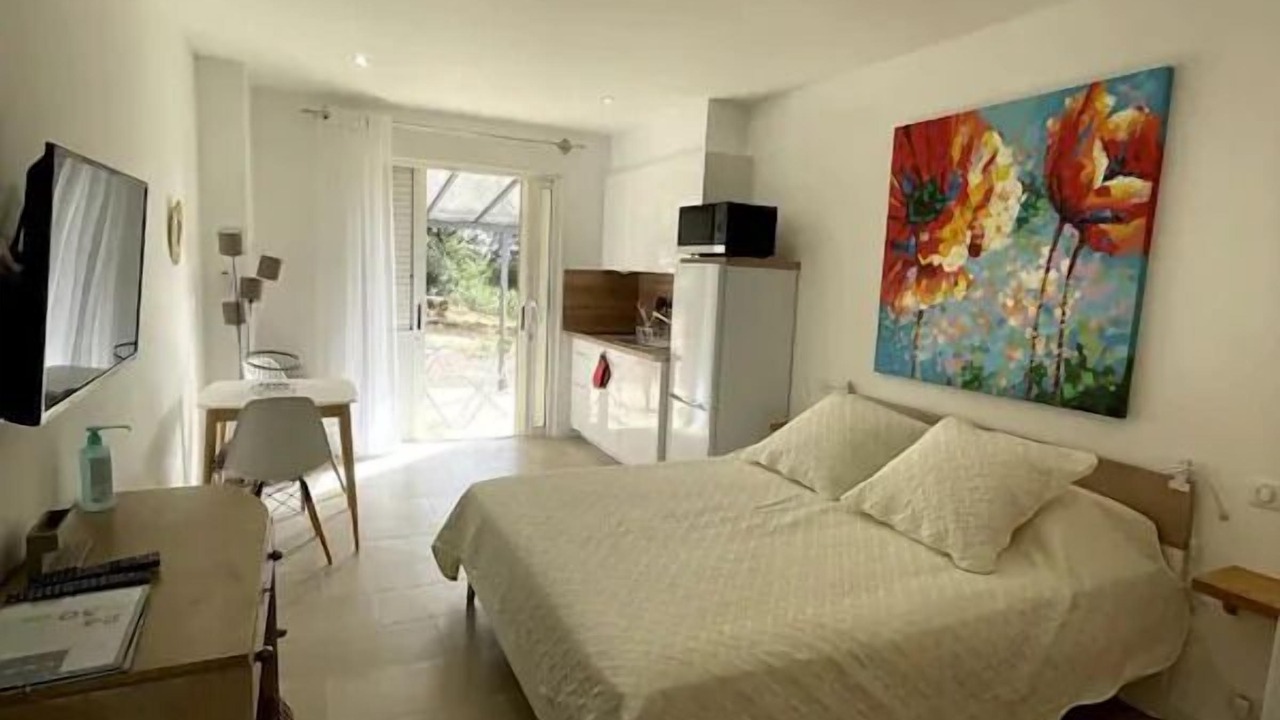 Photo of Others in Figari