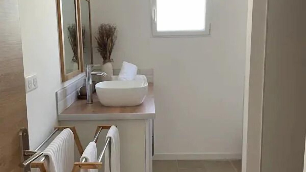 Photo of Bathroom in Figari