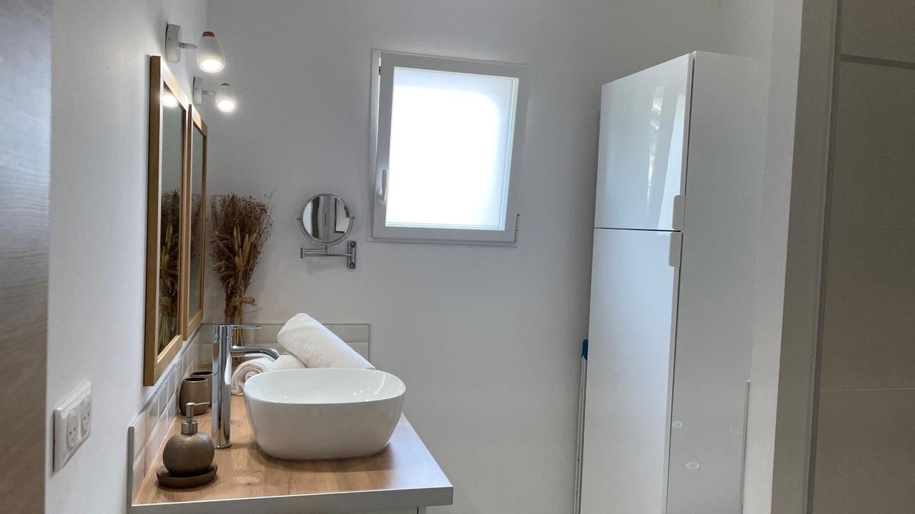 Photo of Bathroom in Figari