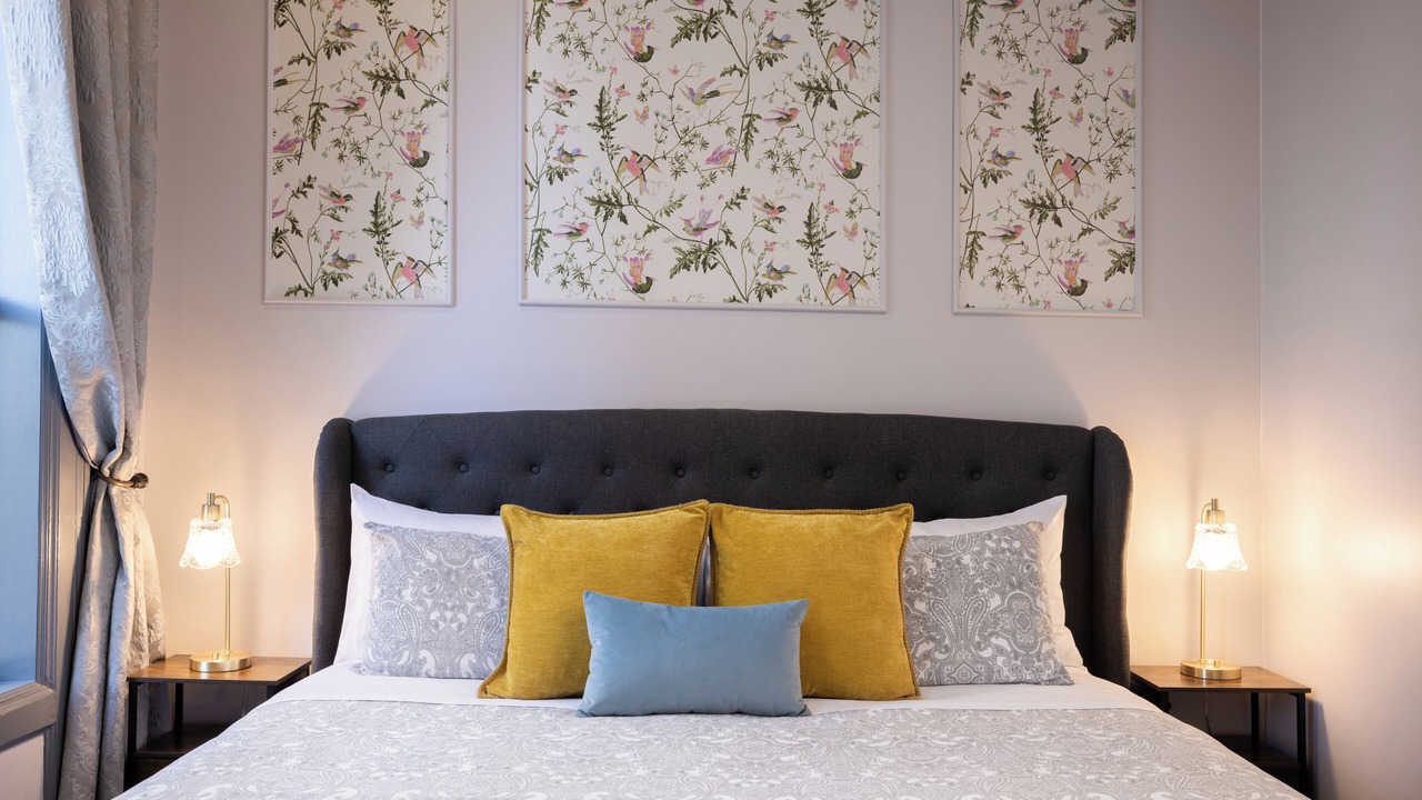 Photo of Bedroom in Downtown Oakland