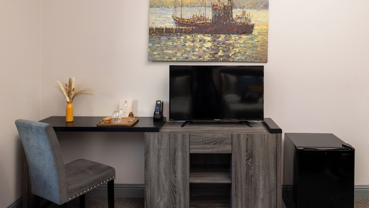 Photo of Bedroom in Downtown Oakland