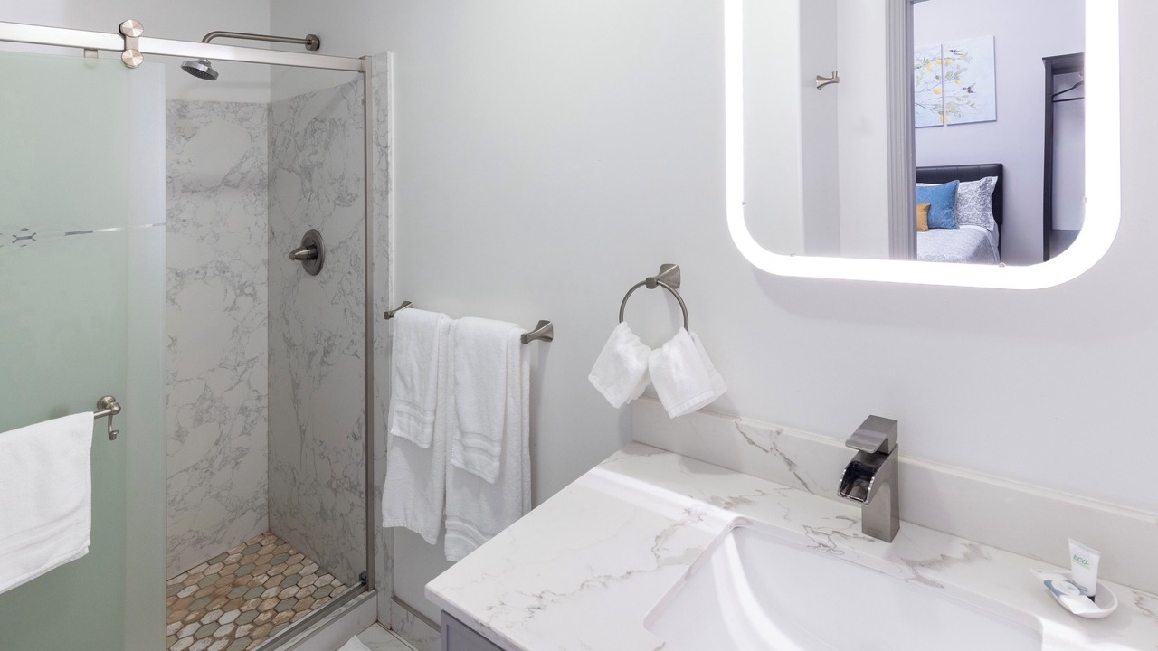 Photo of Bathroom in Downtown Oakland