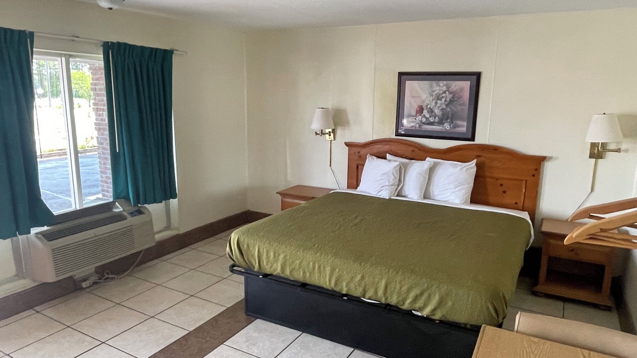 Photo of Bedroom in Whiteville