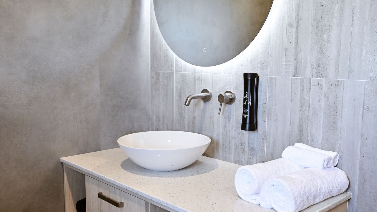 Photo of Bathroom in Manakau