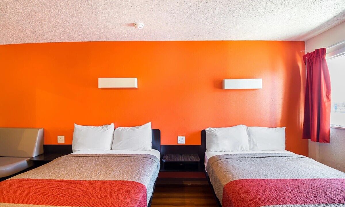 Photo of Bedroom in Blue Springs