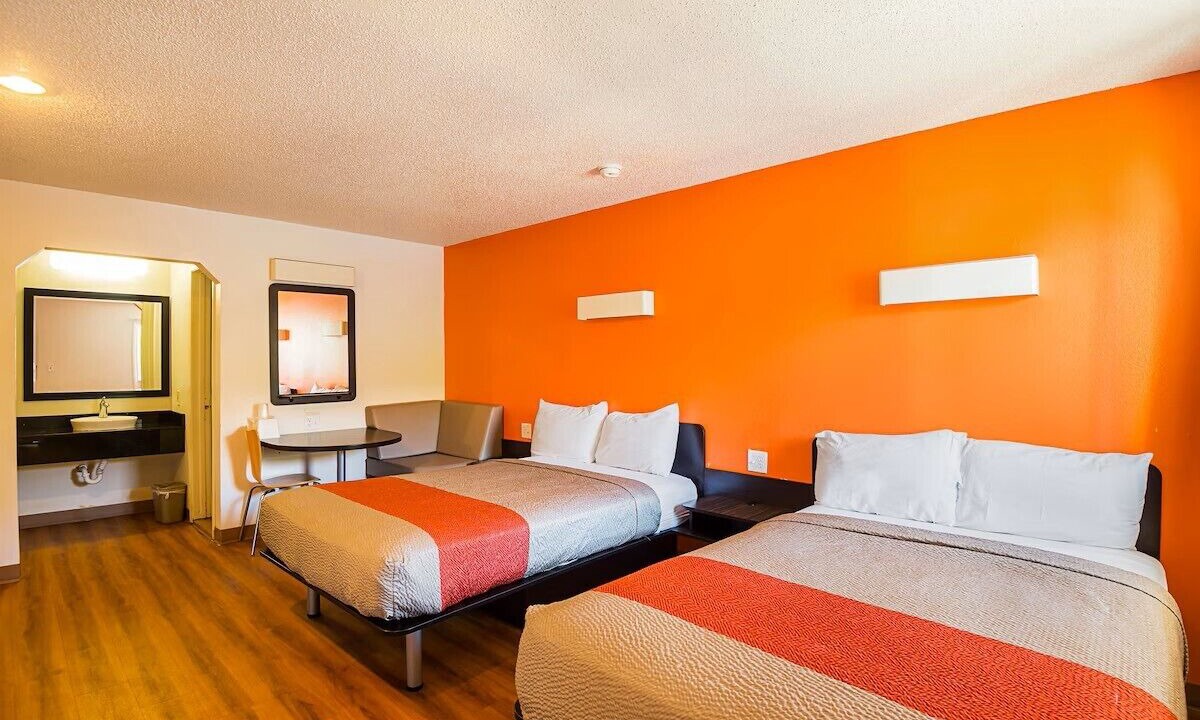 Photo of Bedroom in Blue Springs