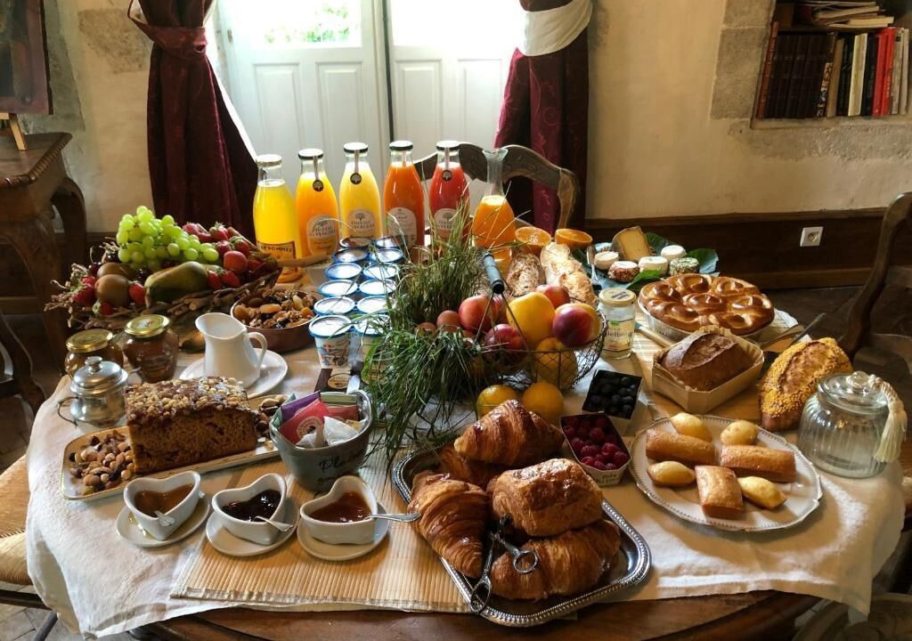 Photo of Others in Montanges