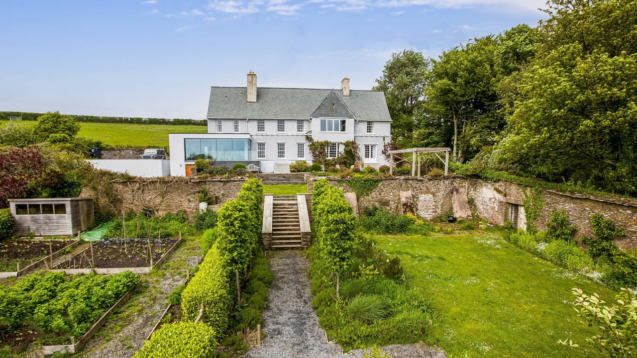 Photo of Others in Dartmouth