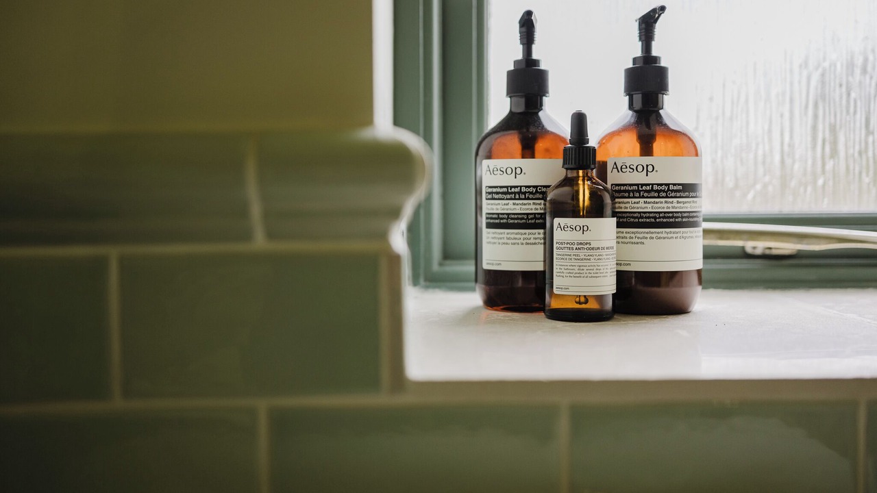 Photo of Bathroom in Easton Grey