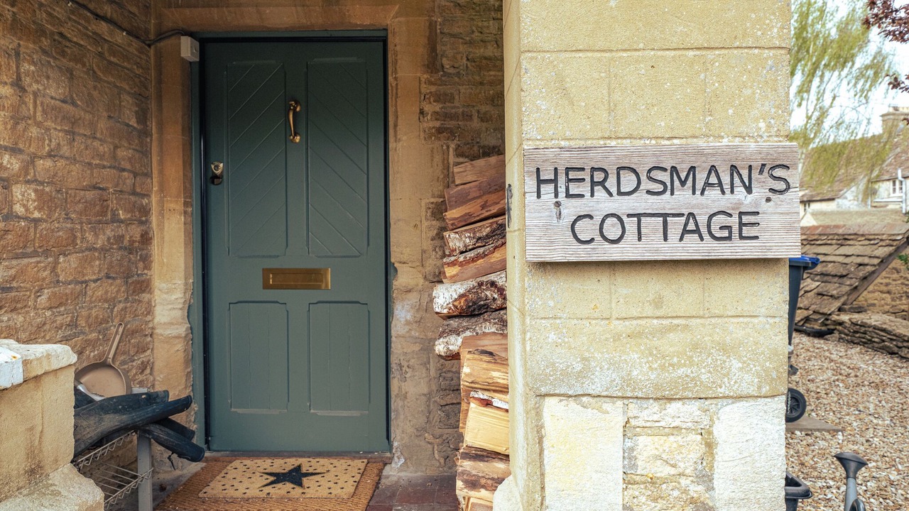 Photo of Outdoor in Easton Grey