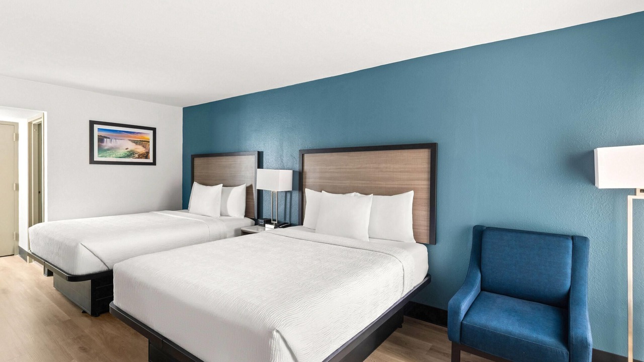 Photo of Bedroom in Batavia