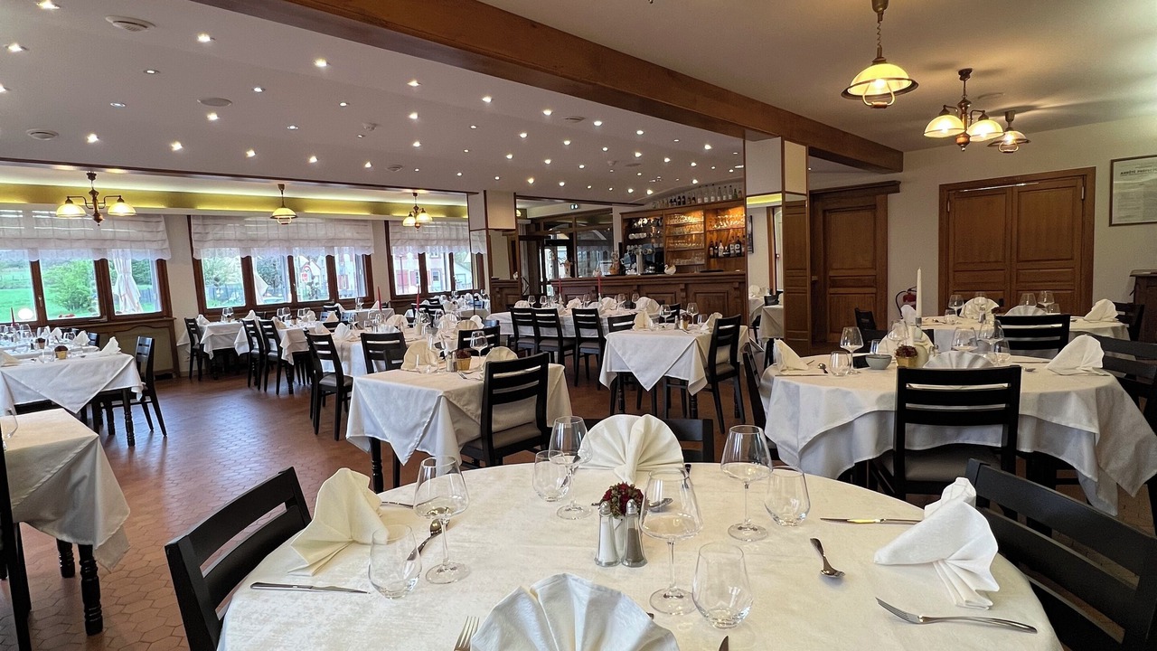 Photo of Others in Saales