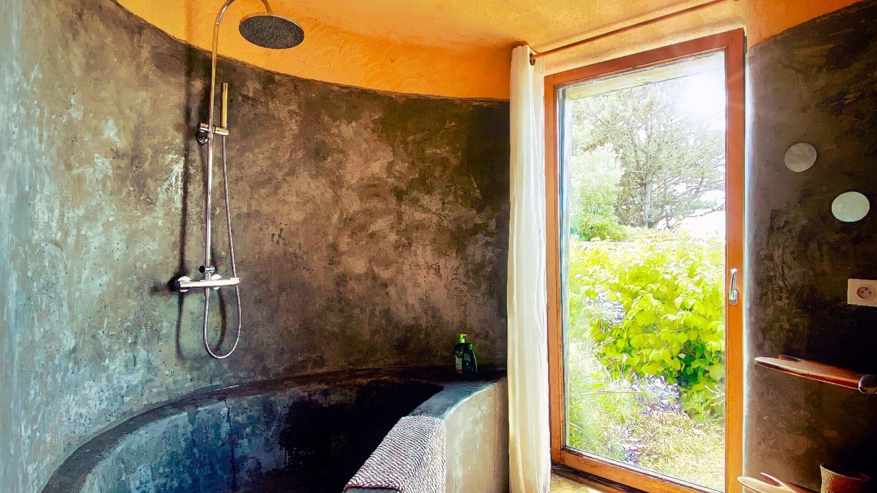 Photo of Bathroom in Plogoff