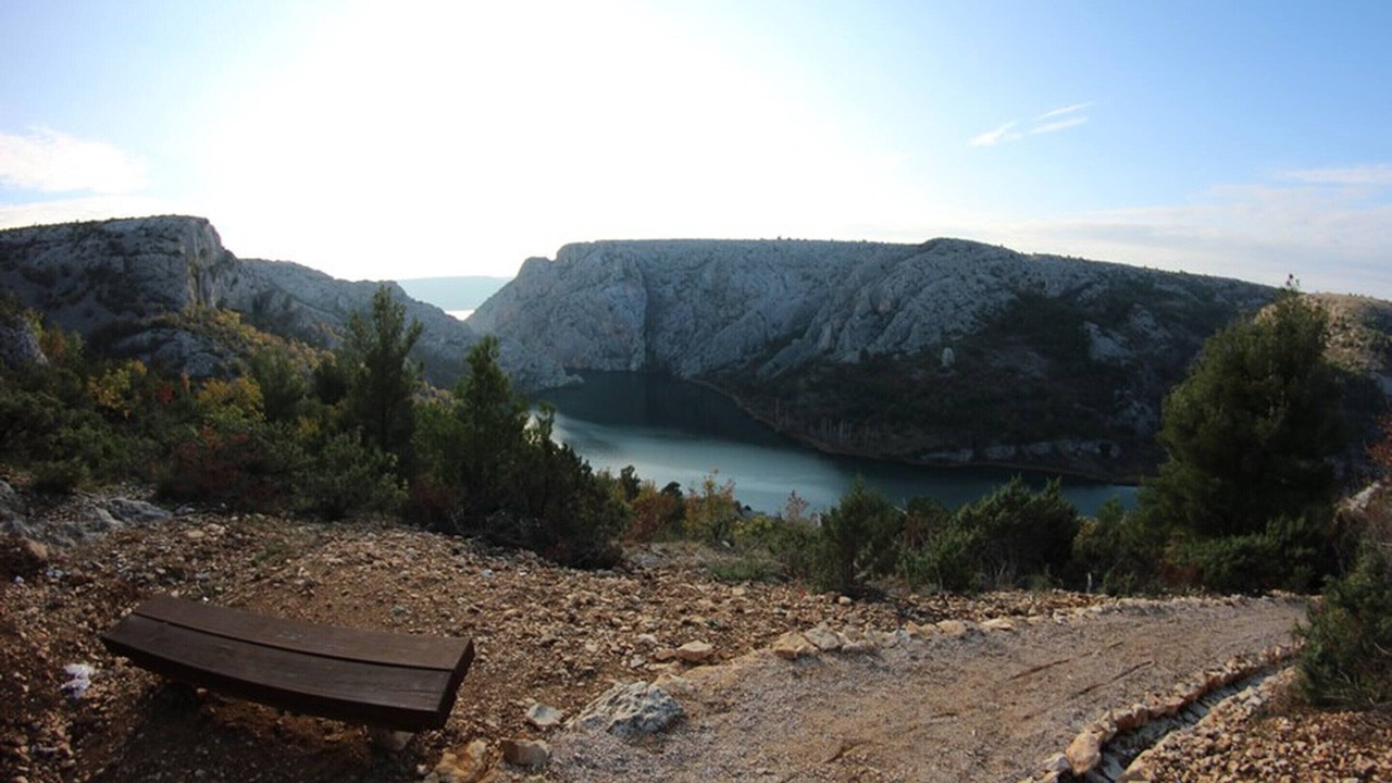 Photo of Others in Bristane