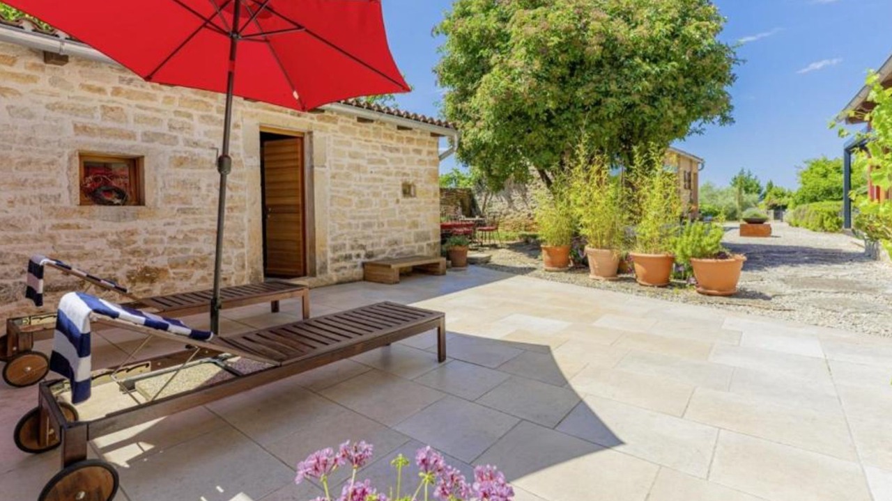 Photo of Outdoor in Mofardini