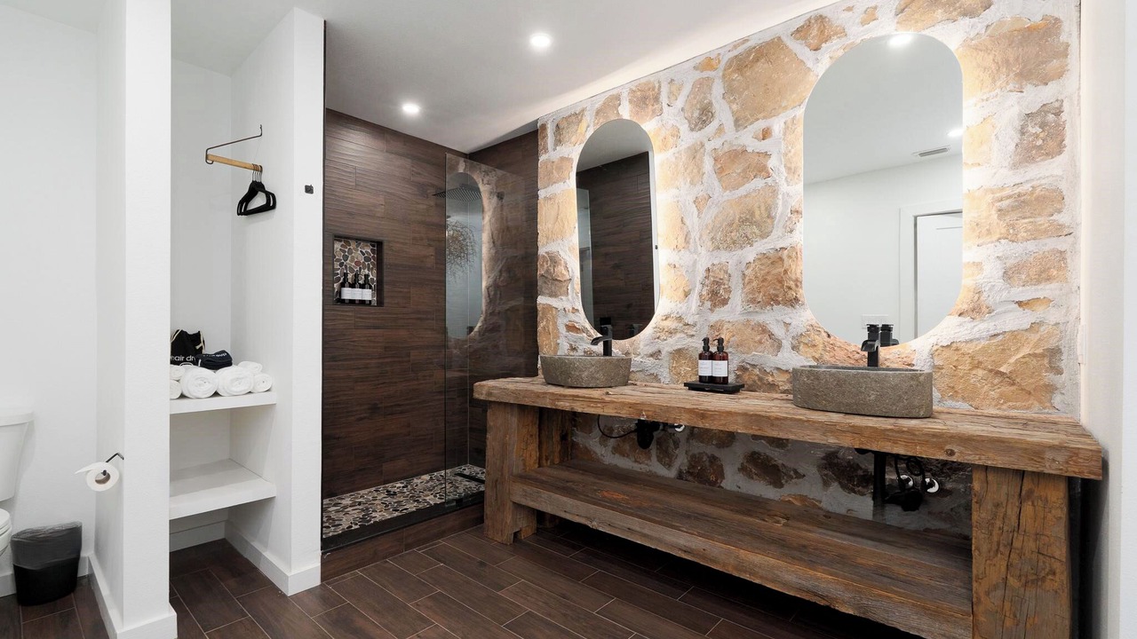 Photo of Bathroom in Albany