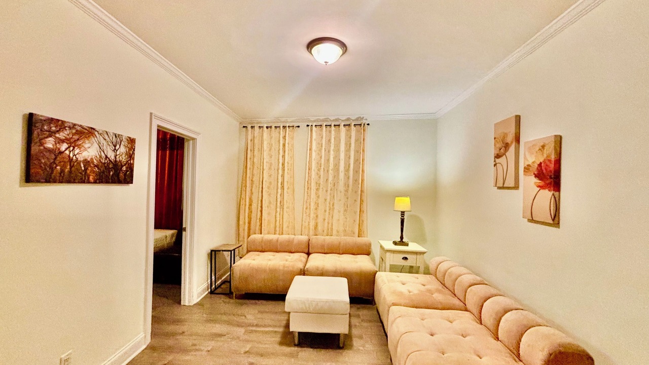 Photo of Livingroom in Ironbound District