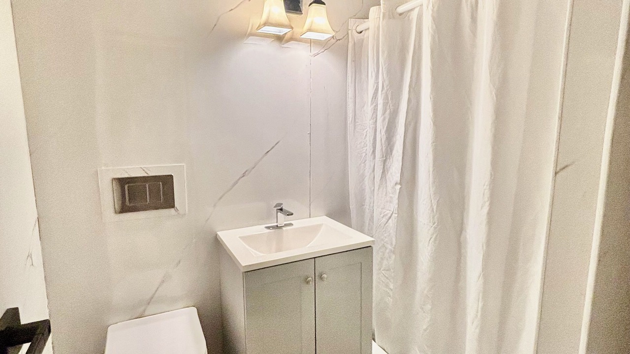 Photo of Others in Ironbound District