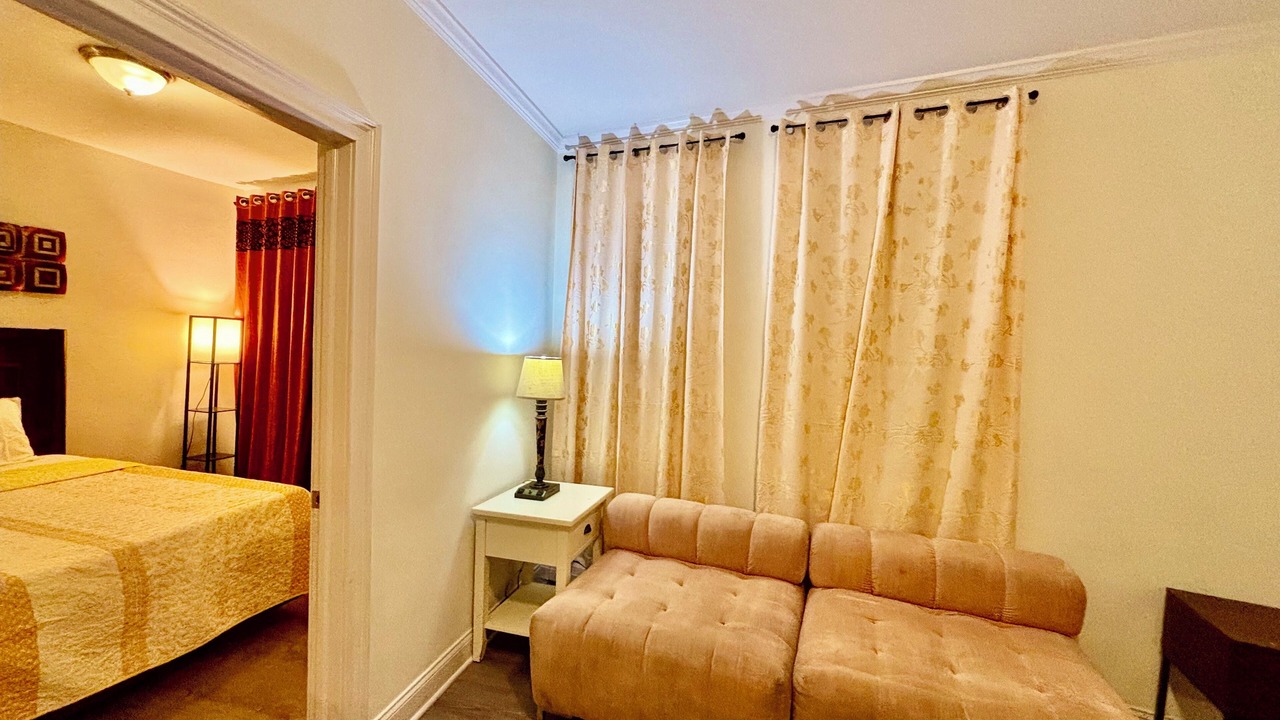 Photo of Livingroom in Ironbound District