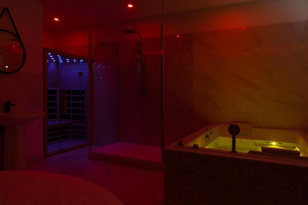 Photo of Others in Arry