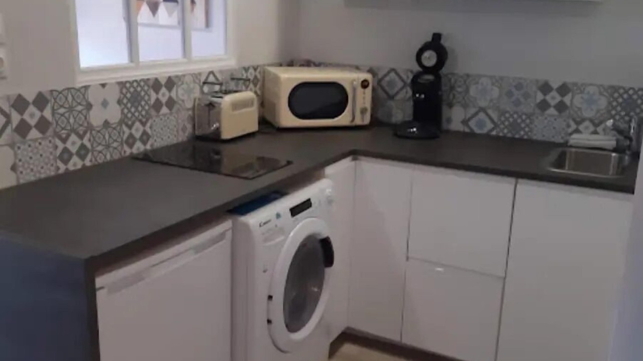 Photo of Others in Arry