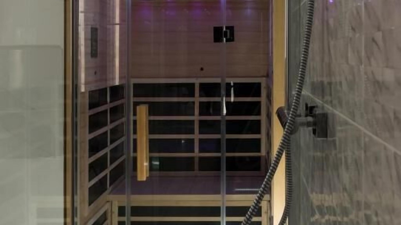 Photo of Bathroom in Arry