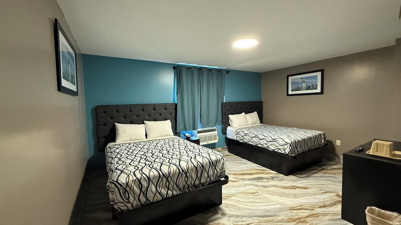 Photo of Bedroom in Edison