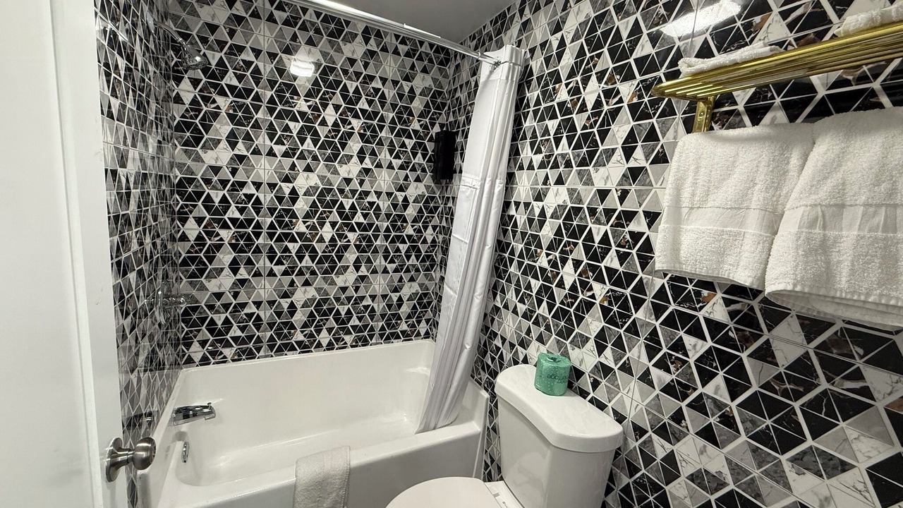 Photo of Others in Edison