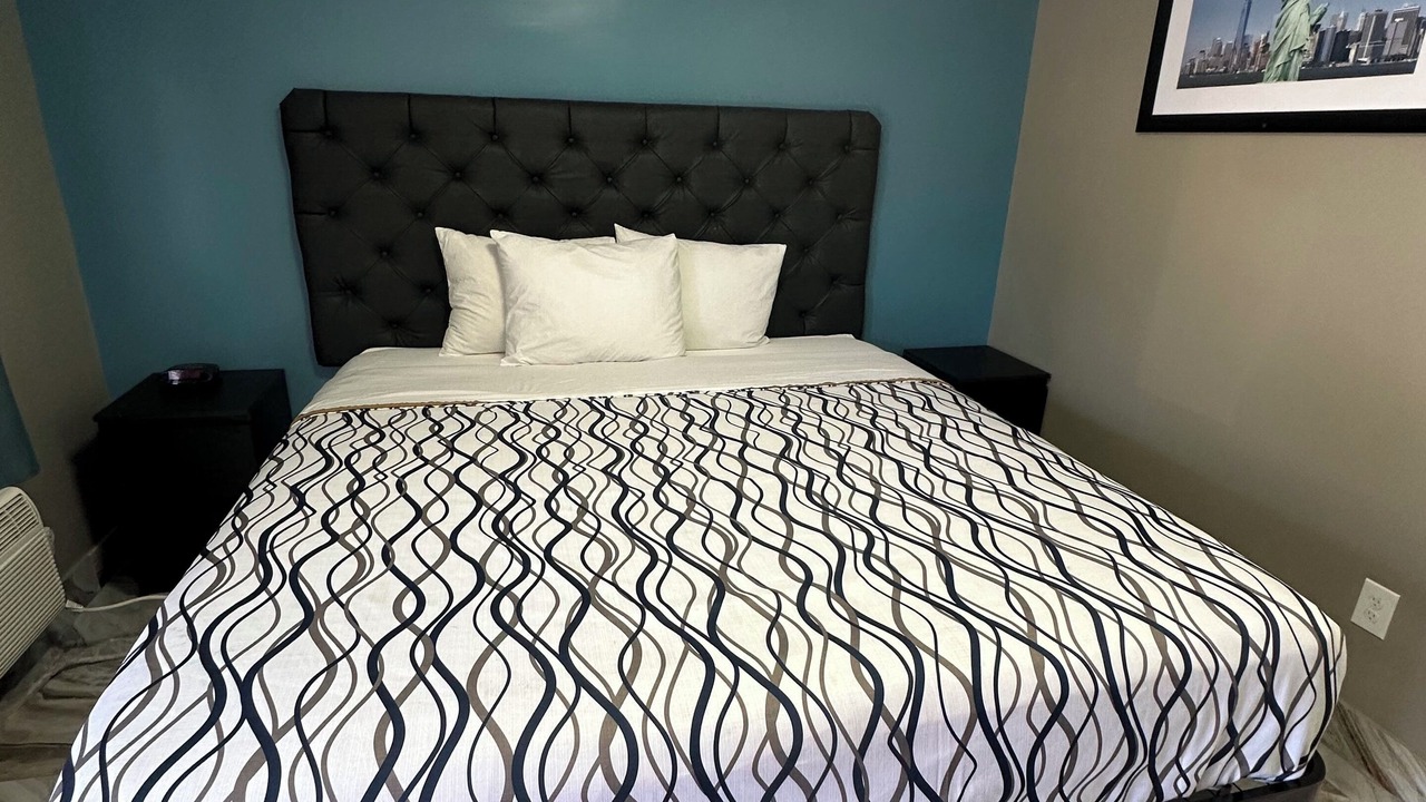 Photo of Bedroom in Edison